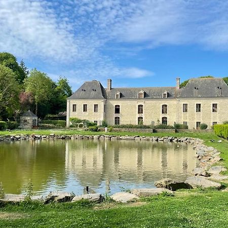 Chateau Du Bu Anctoville Bagian luar foto