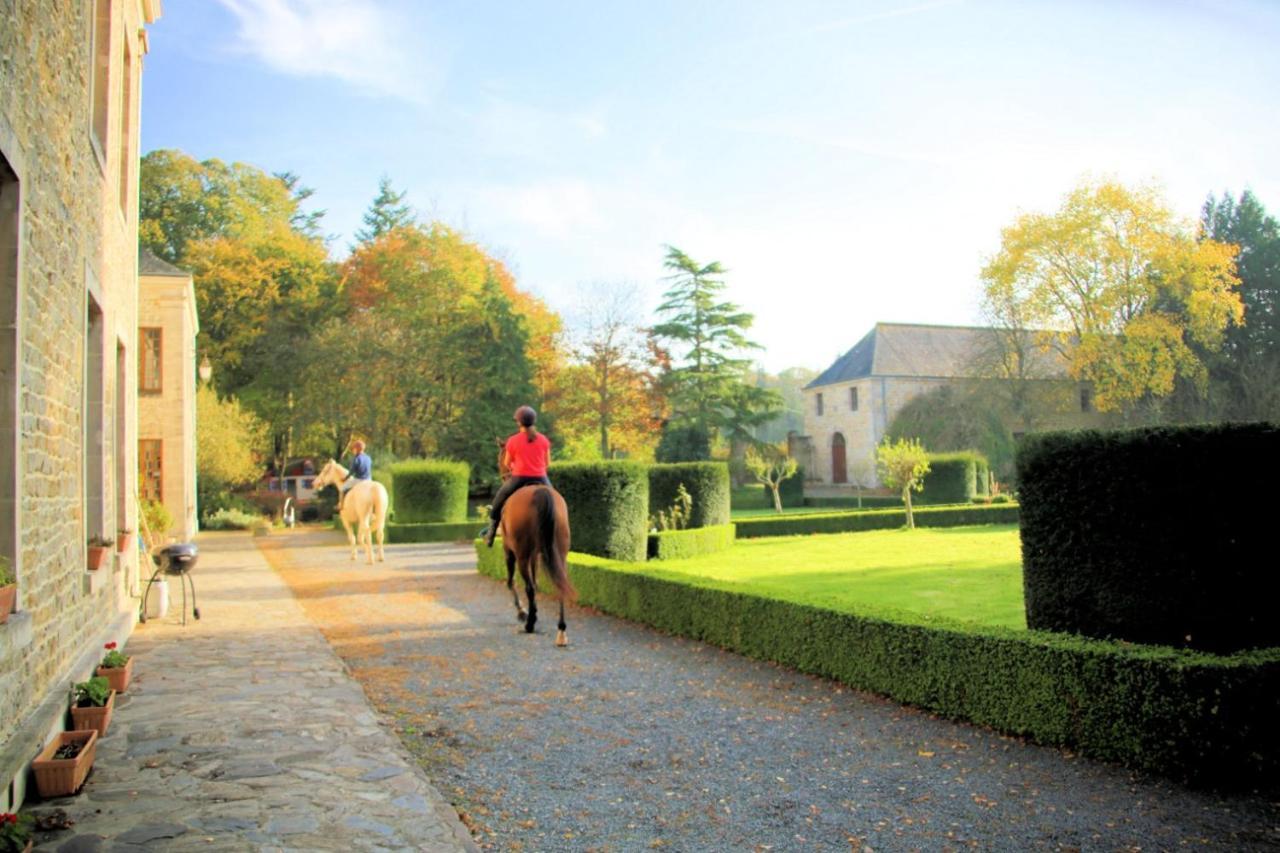 Chateau Du Bu Anctoville Bagian luar foto