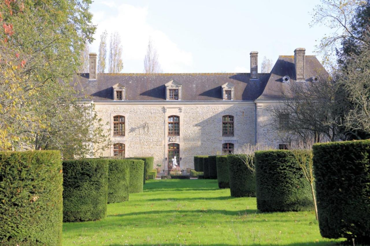 Chateau Du Bu Anctoville Bagian luar foto